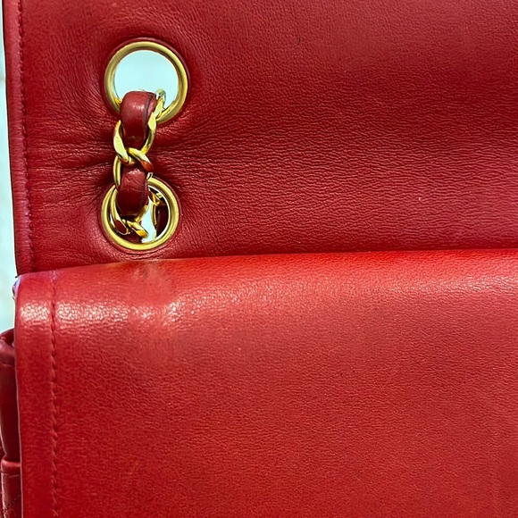 100% Authentic Chanel Vintage Medium Classic Double Flap Bag - Picture 8 of 17